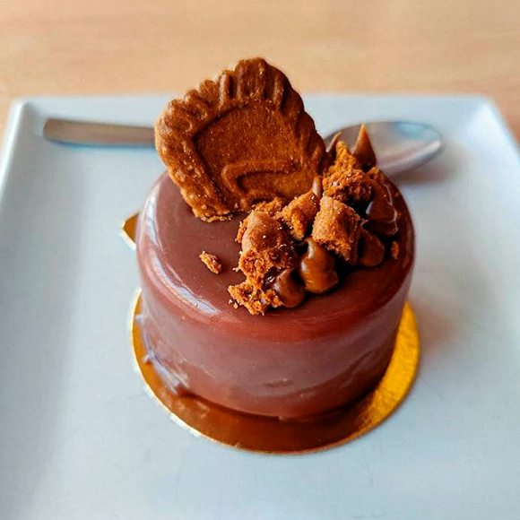 pastel de chocolate y lotus